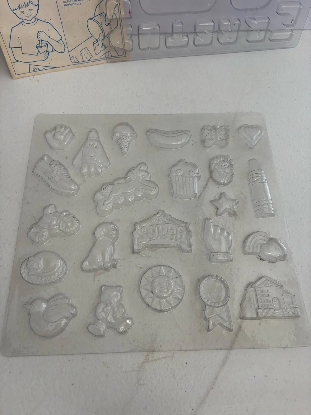 Crayola Crayon Cast Of Characters Molding Trays Magic Book Mold Vintage 1987